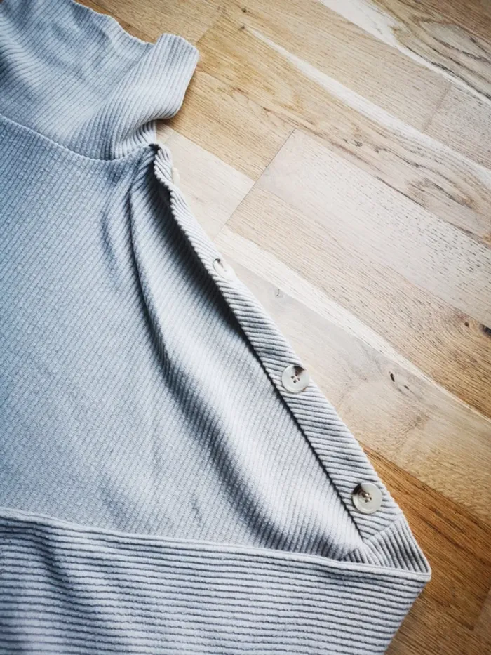 Pull col roulé - photo numéro 3