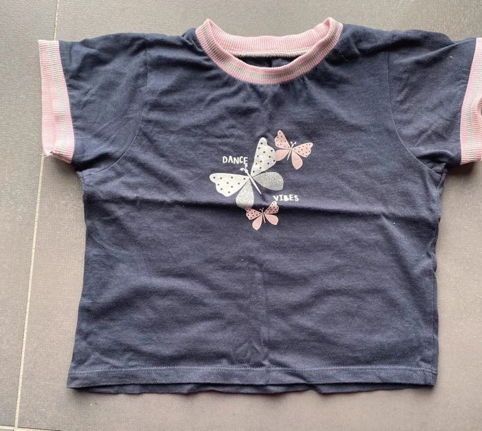 Lot 4 tee shirts manches courtes 4 ans - photo numéro 2