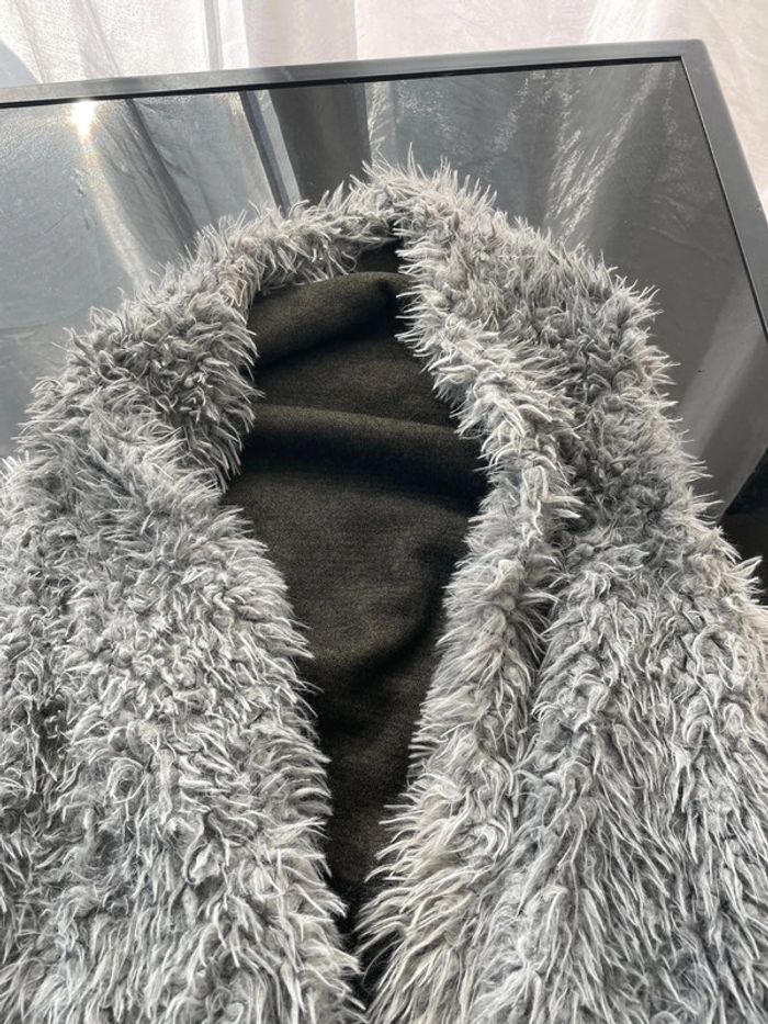 Gilet sans manches fausse fourrure, taille 38 - photo numéro 5