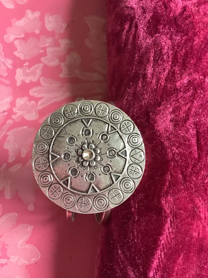 Bracelet ouvrant à charnière style ethnique métal argenté - photo numéro 3