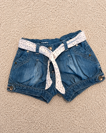 Short 4 ans