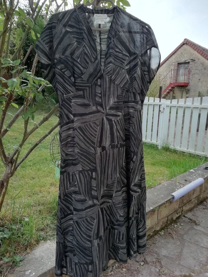 Robe grise - photo numéro 2