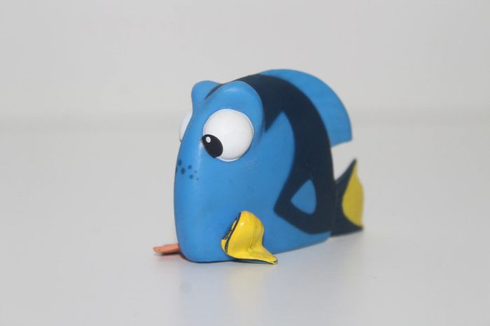 Figurine Dory - Disney - photo numéro 2