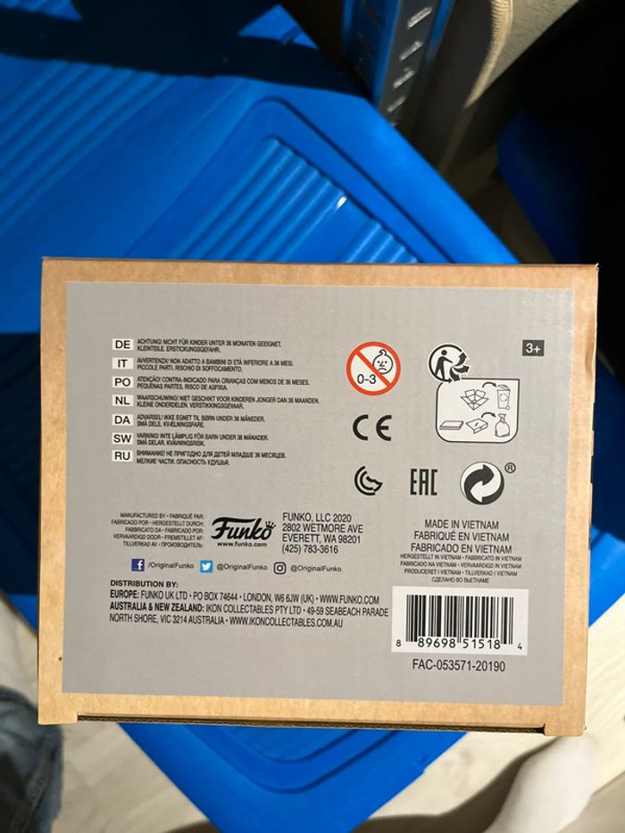 Funko Pop MAD Hatter at the tea party attraction - Alice au pays des merveilles - photo numéro 6