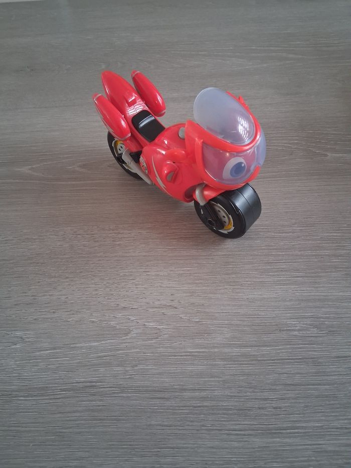 Moto Ricky Zoom - Ricky Sons et Lumières