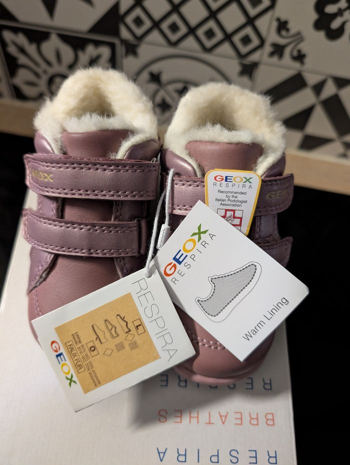 Chaussures fille. Taille 21. Neuf. Geox. Chaudes, conseillé par les podologues - photo numéro 4