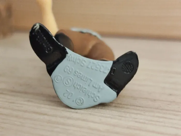 Schleich personnage homme brun Palefrenier - photo numéro 4