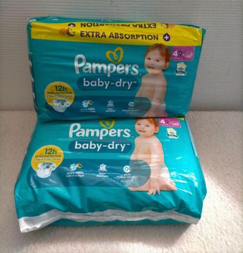 Lot couches pampers baby dry taille 4+
