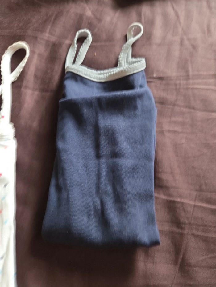 Débardeurs 10 ans - photo numéro 4