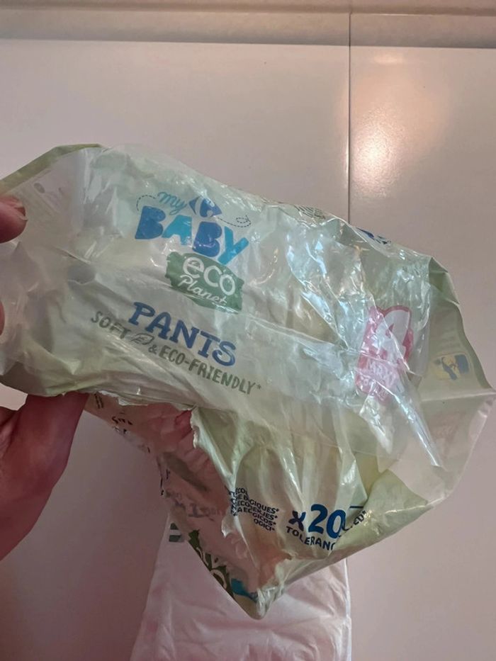 15 couches Taille 4 maxi 8-15kg - photo numéro 3