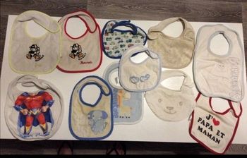 Lot de 11 bavoirs