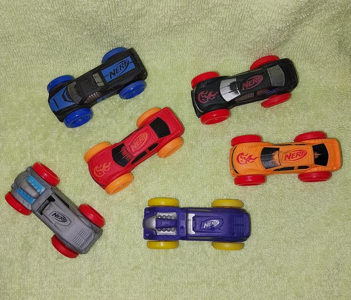 lot 6 voitures jouet véhicule Nerf Nitro 2017 Hasbro dessus mousse