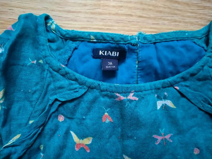 Robe verte. Papillon 🦋. Kiabi
Taille 3 ans - photo numéro 4
