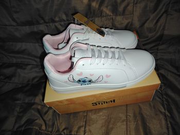 Basket Disney  stitch pointure 38