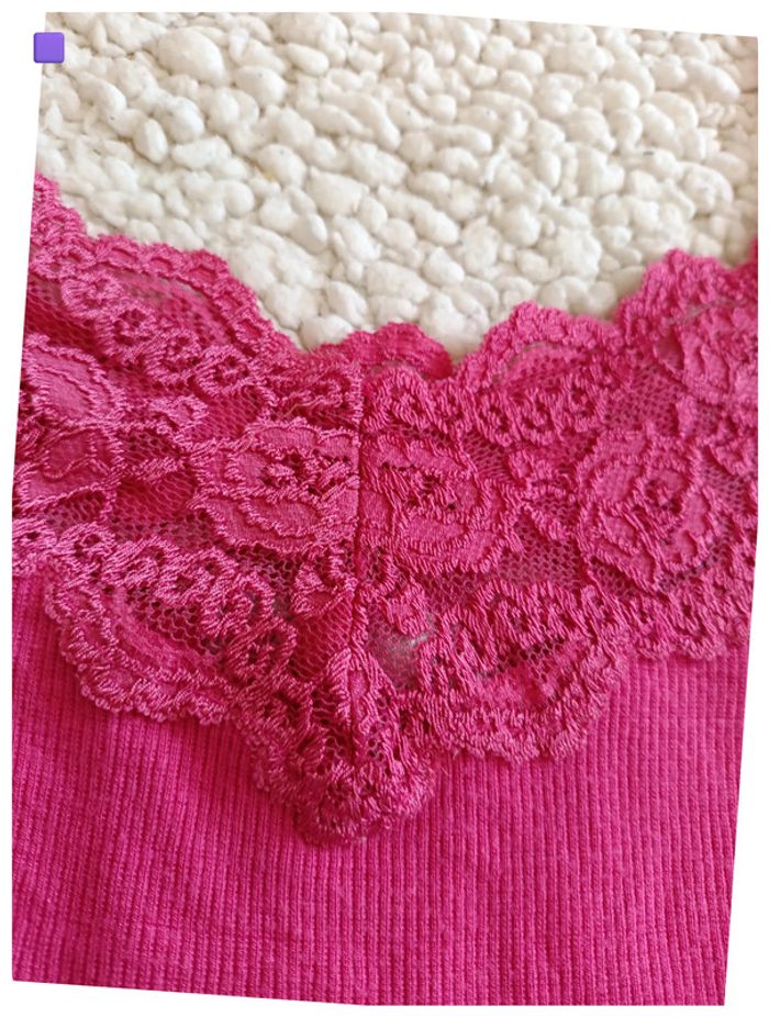 Caraco fuchsia dentelle fine – Taille S sexy vintage mignon cute - photo numéro 2