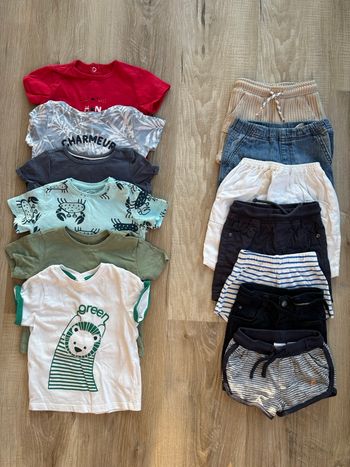 Lot t-shirts et shorts/bermudas garçon taille 6 mois
