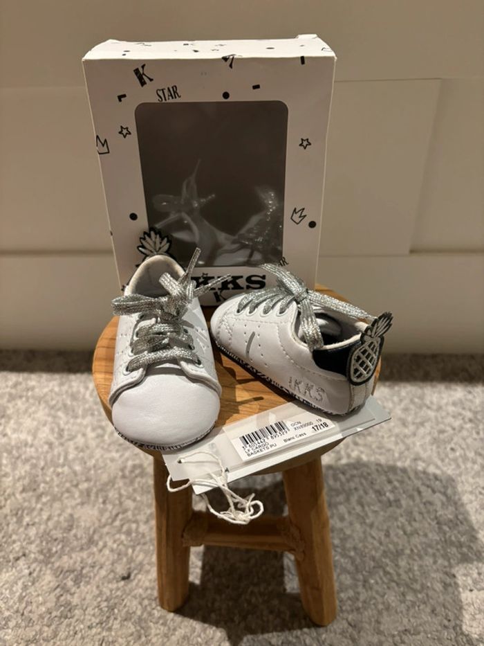 Baskets/chaussons IKKS ananas 17/18