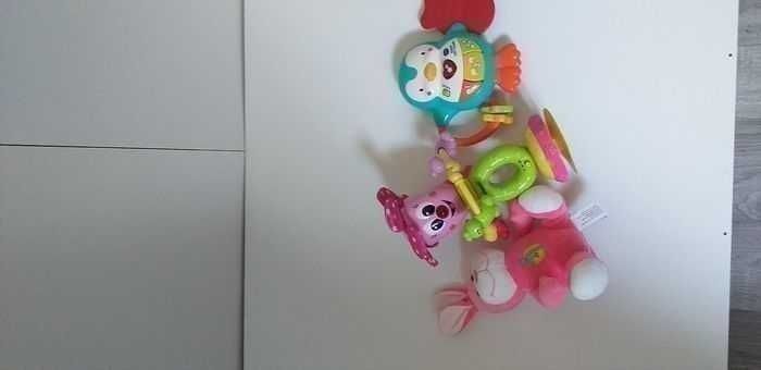 Lot de jouets première âge déférente marque - photo numéro 2