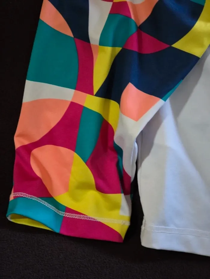 Ensemble coloré tee-shirt manches courtes et cycliste - photo numéro 16