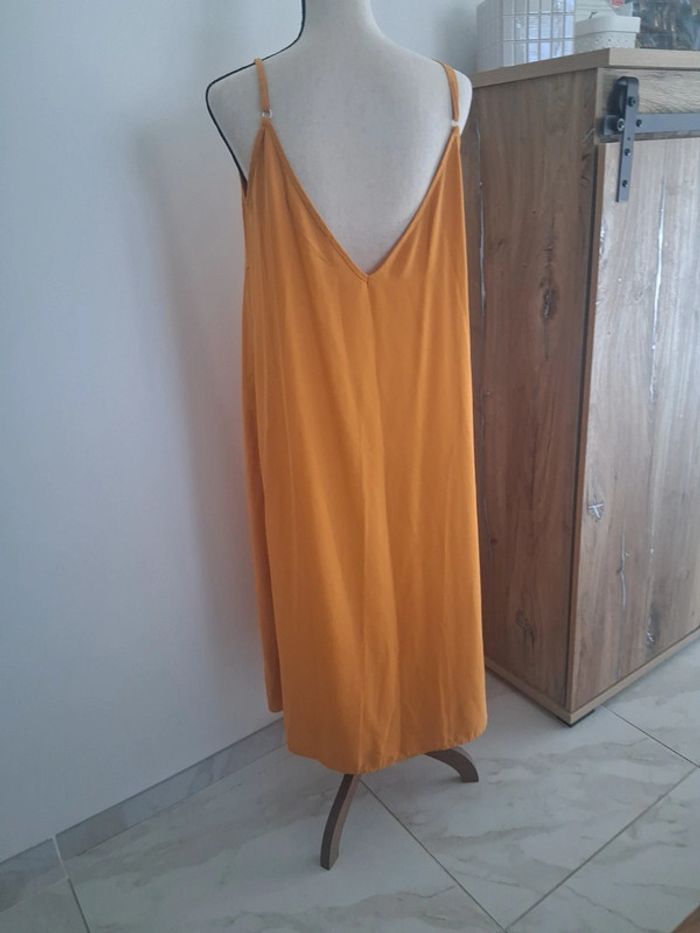 Robe moutarde - photo numéro 3