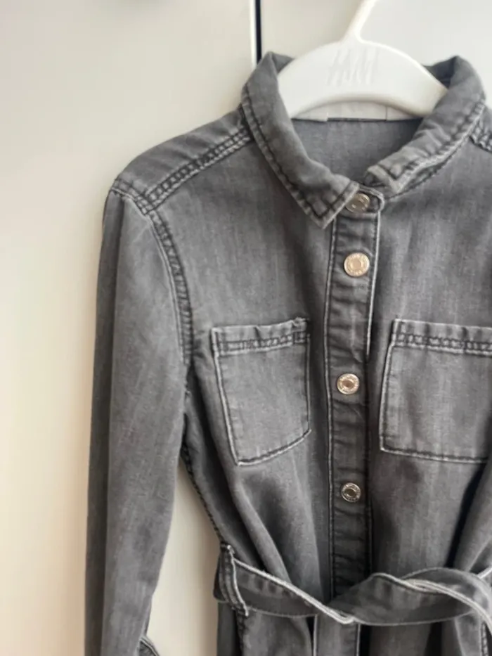 Robe en jean noir H&M – Taille 6 ans 🖤 - photo numéro 2