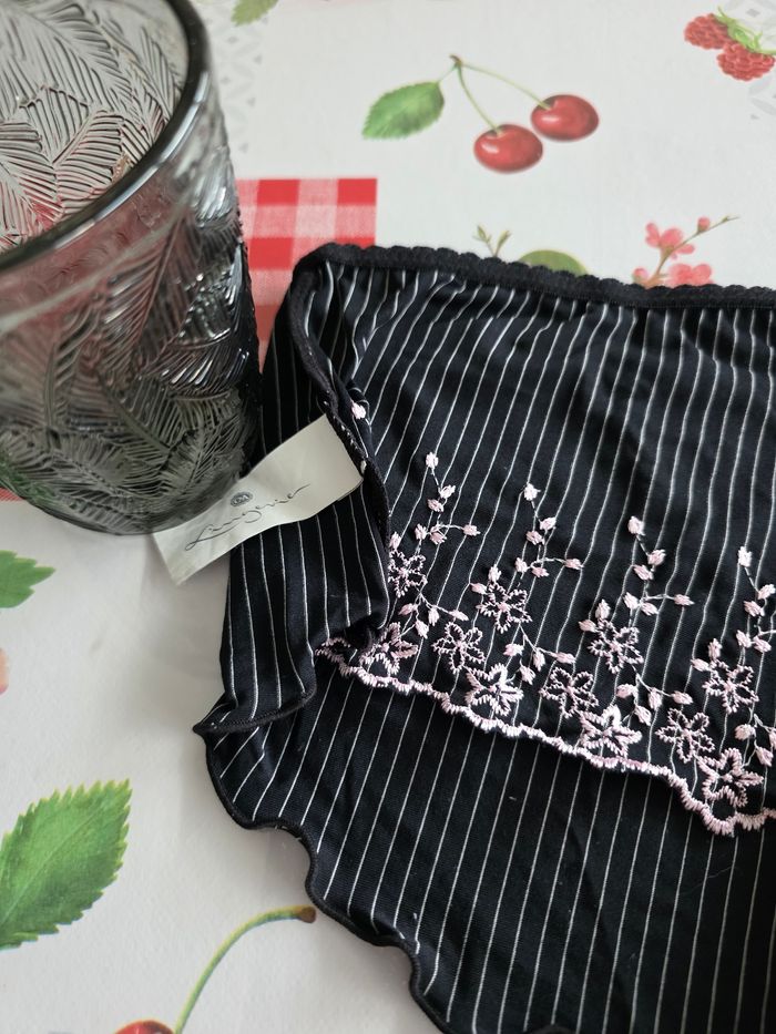 ENSEMBLE SOUTIEN-GORGE ET BOXERS SHORTY NOIR/ROSE TAILLE 38/40 95C LE SHORTY MARQUE C&A - photo numéro 9