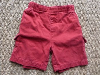 Short rouge Décathlon 2 ans