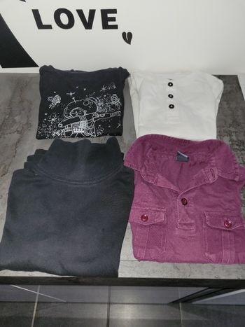 4 hauts grandes manches taille 5 ans