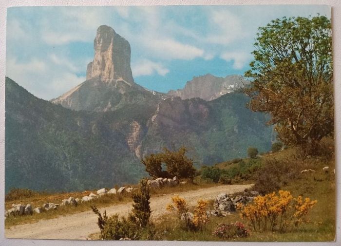 Grande carte postale Le Mont Aiguille