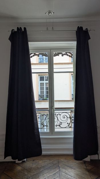 Paire de rideaux occultants noirs 140x260
