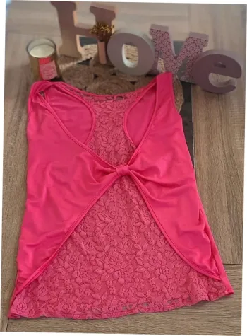 Debardeur rose taille M