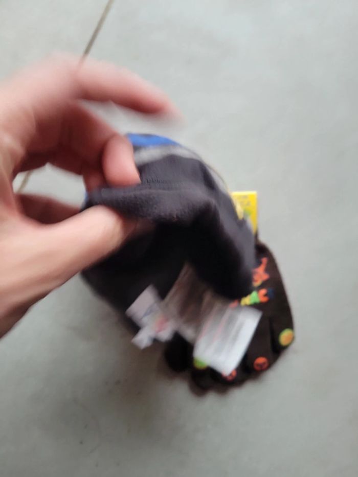 Lot bonnet et paire de gant pour bébé taille 1 et 15 cm - photo numéro 7