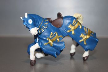 Figurine Cheval du roi richard Papo