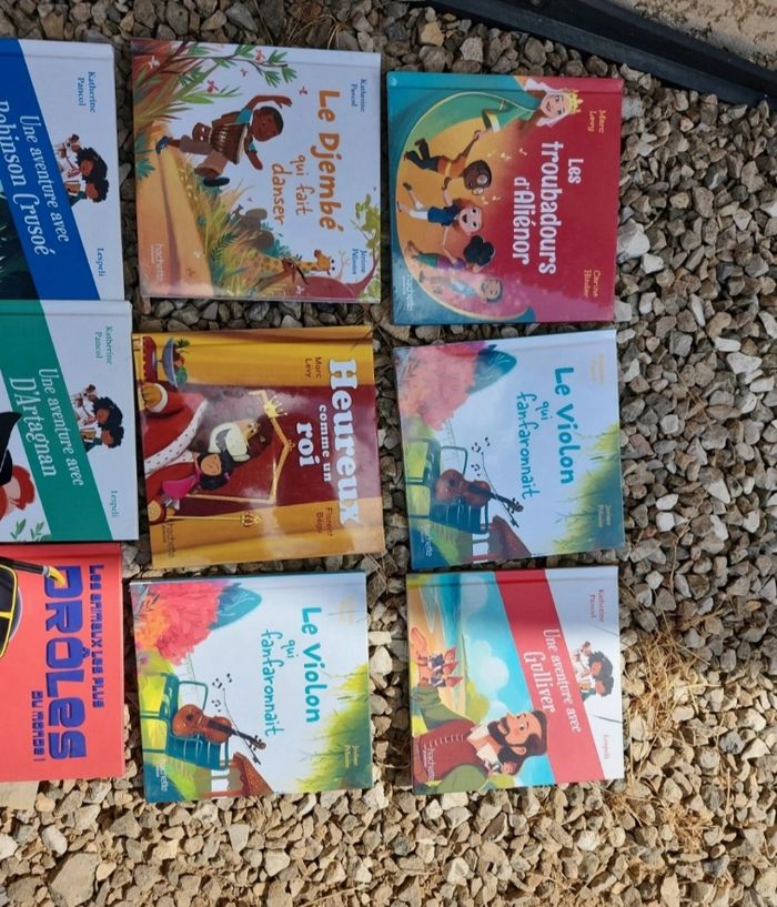 Lot 18 livres - neuf et très bon état - photo numéro 2