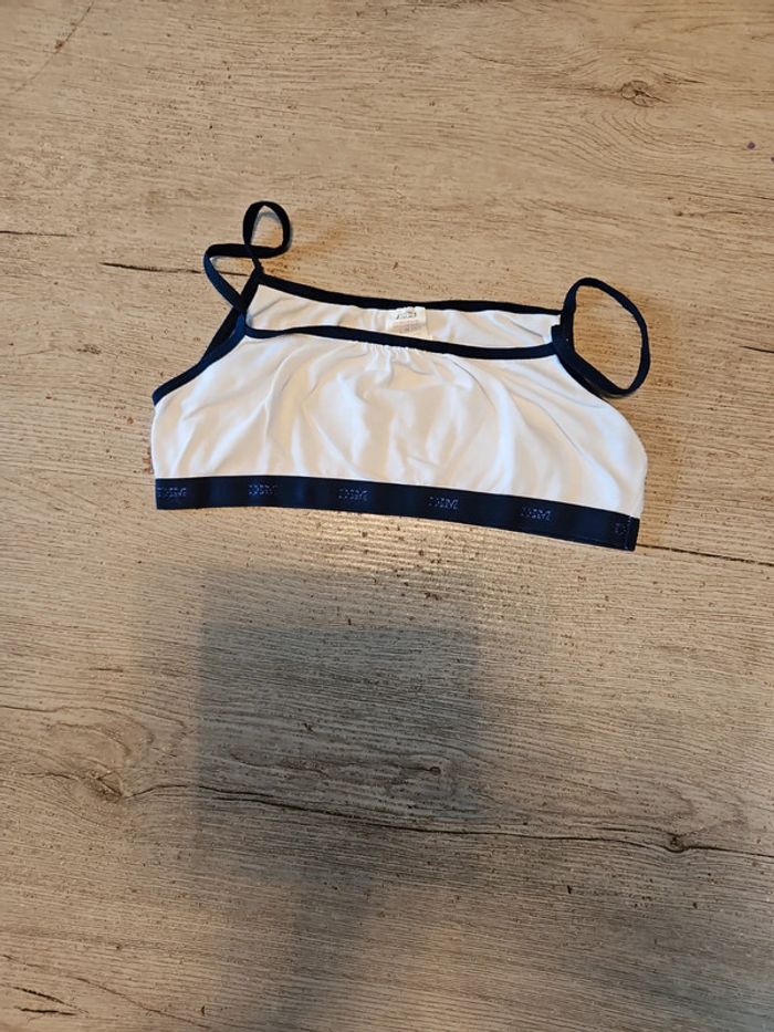 1 brassière blanche à bord bleu foncé, Dim, taille 16 ans - photo numéro 2