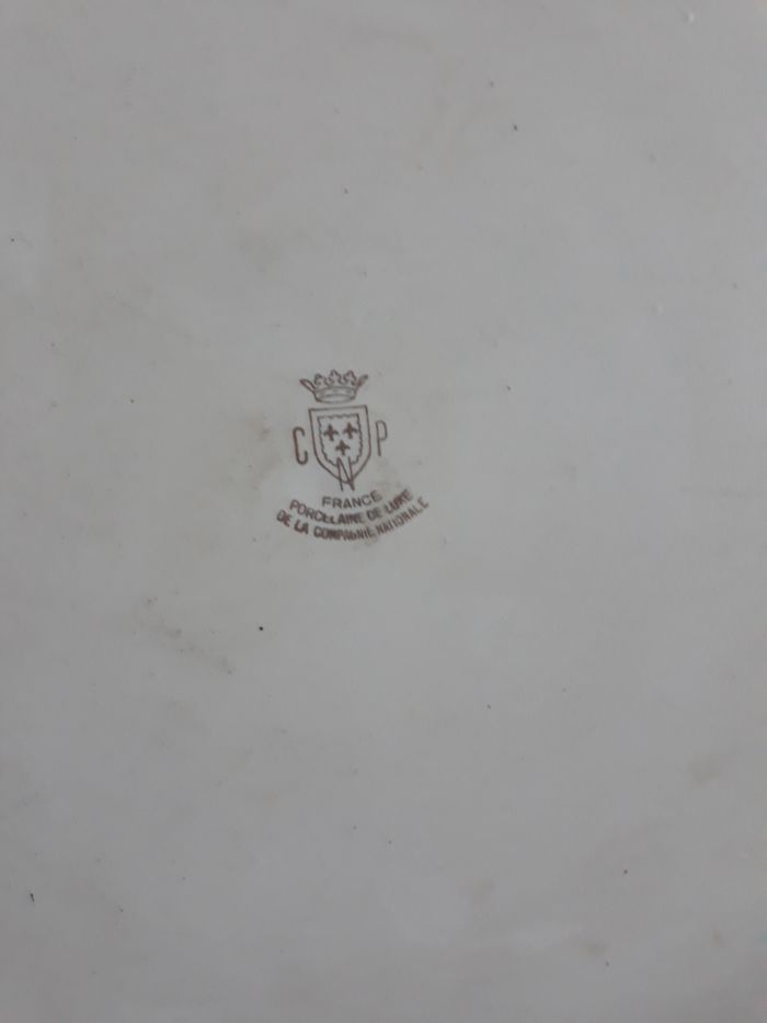 Faby27800 Plat à gâteau ou autre en porcelaine de luxe de la Compagnie Nationale - photo numéro 3
