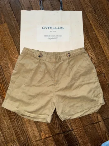 short cyrillus 12 ans porté bon état