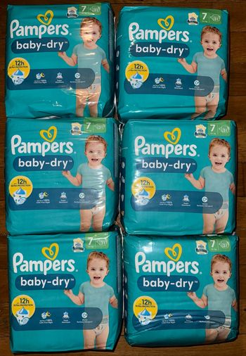 6 paquets de couches Pampers taille 7