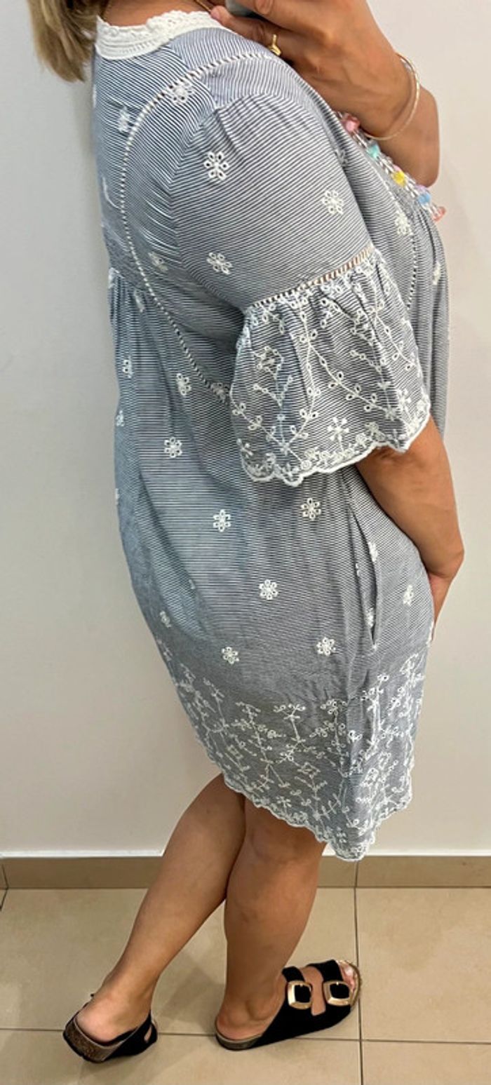 Robe Brodé Courte Zara Taille M - photo numéro 6