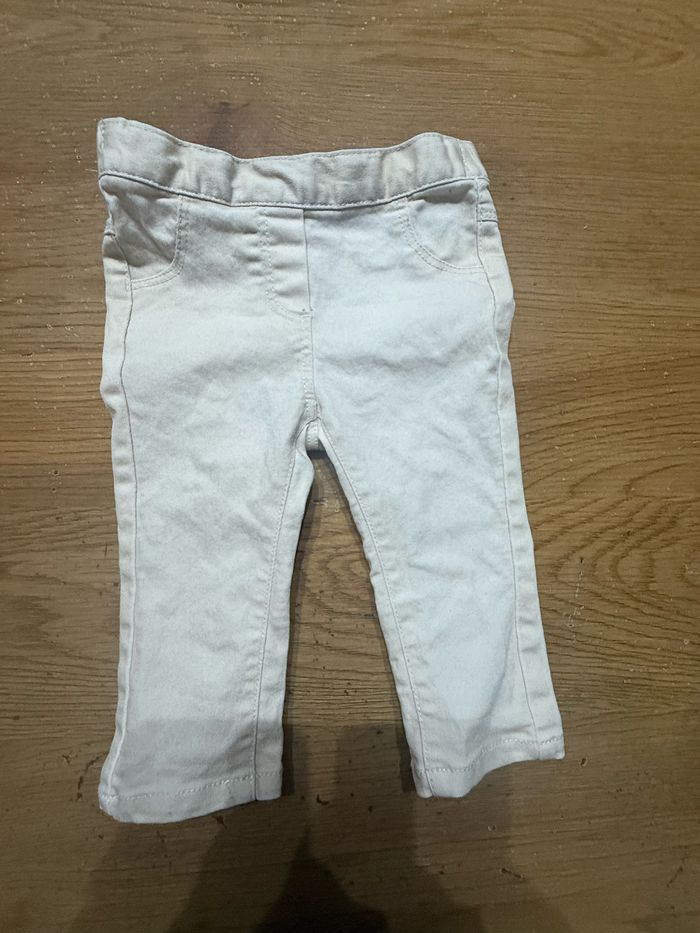Jeans blanc tape à l’oeil