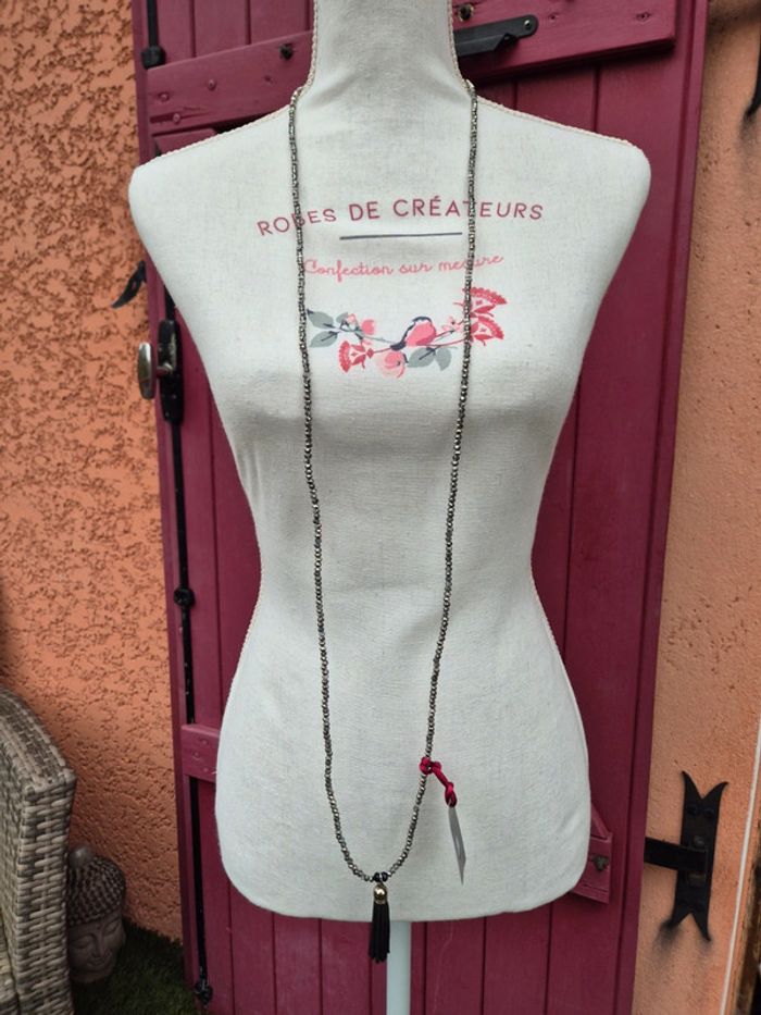 Sautoir en perles et pompon Bigio - photo numéro 4