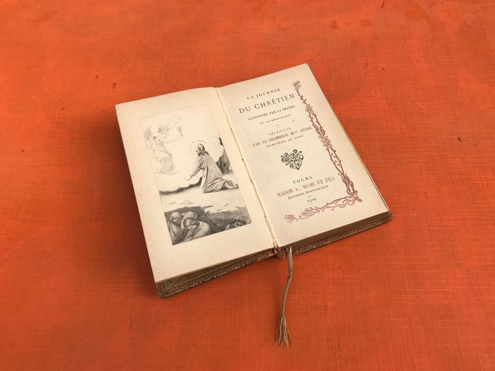 La journée du Chrétien (1919) Tours Maison A. Name et Fils Editeurs Pontificaux - photo numéro 3