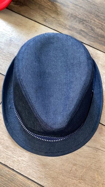 Chapea soleil bleu Kiabi 53/54