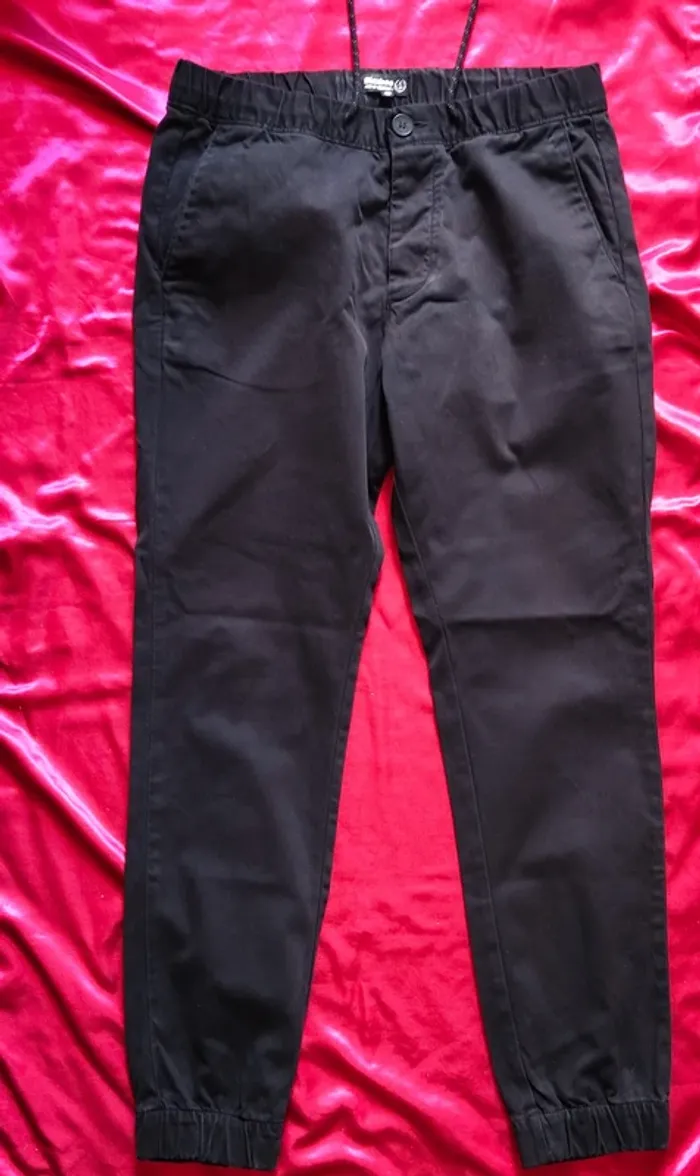Pantalon cargo noir Bizzbee