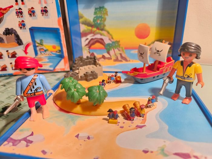 Playmobil Micro 4331 Enfants pirates  avec coffret magnétique - photo numéro 2