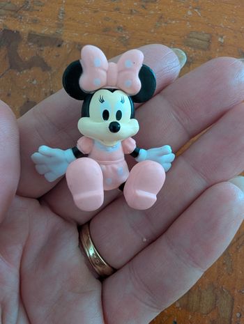 Petite figurine Minnie neuve doublons mini brands 