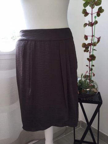Très belle jupe marron