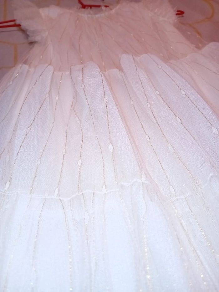 Robe blanche et doré - photo numéro 2