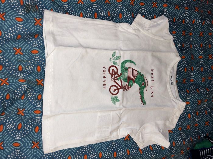 Lots de t-shirt - photo numéro 3