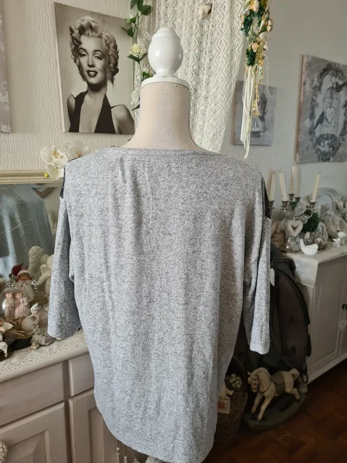 Haut gris dentelle noire Etam Taille M - photo numéro 3